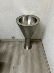 Paslanmaz Çelik Ayaklı Huni Lavabo